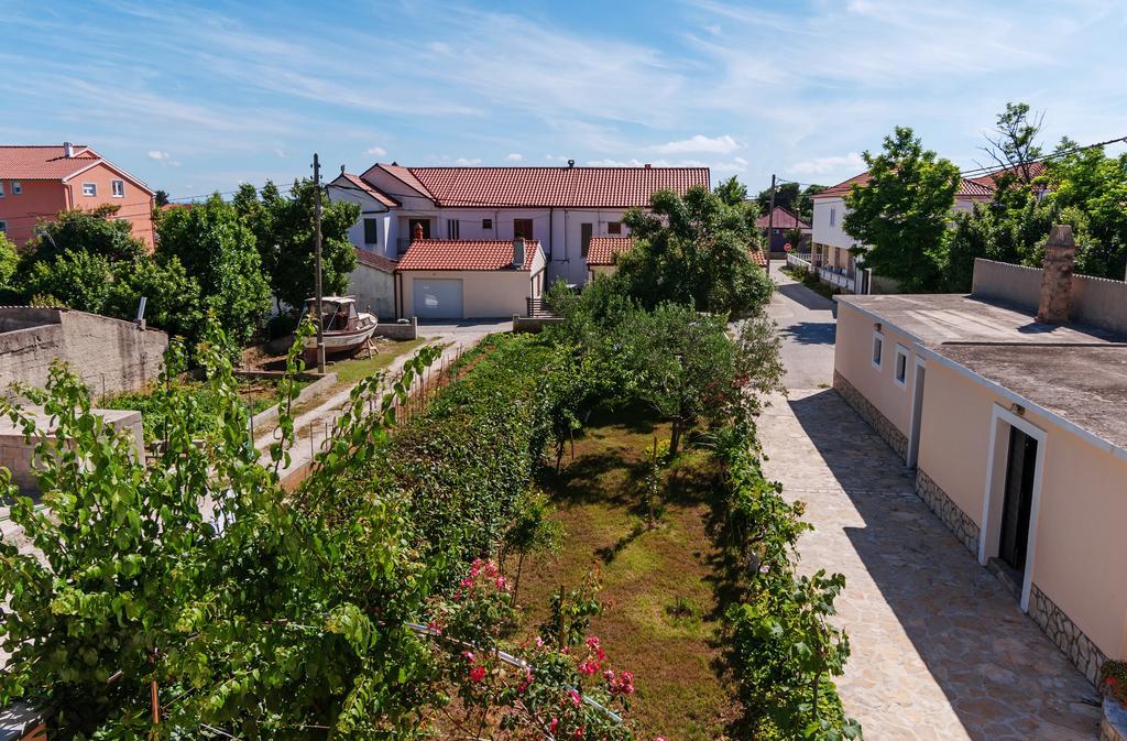 Apartments Jadranka Привлака Экстерьер фото
